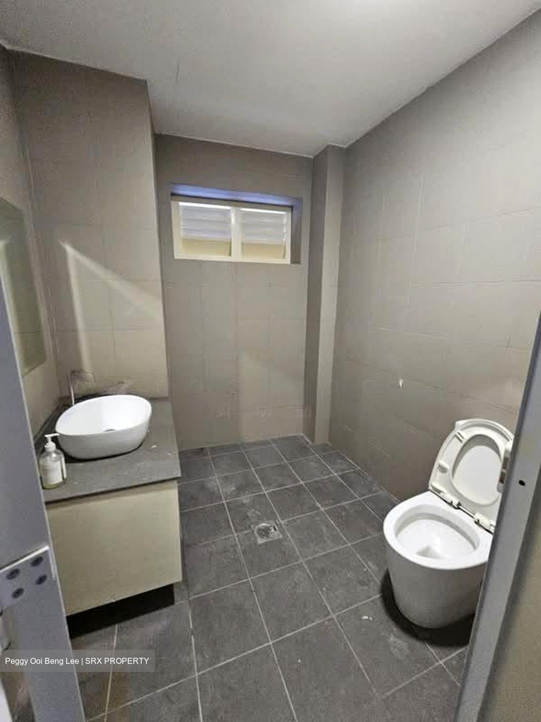 Tanjong Pagar Conservation Area (D2), Retail #557099371